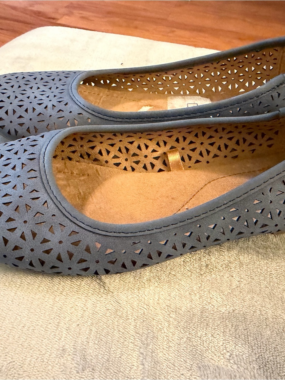 White Mountain Women's Laser-Cut Ballet Flats - Blue Gray